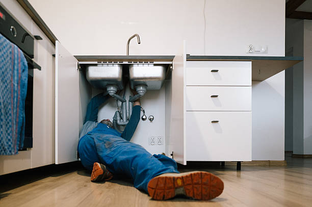 Professional Drain Cleaning technician working in Topanga, CA